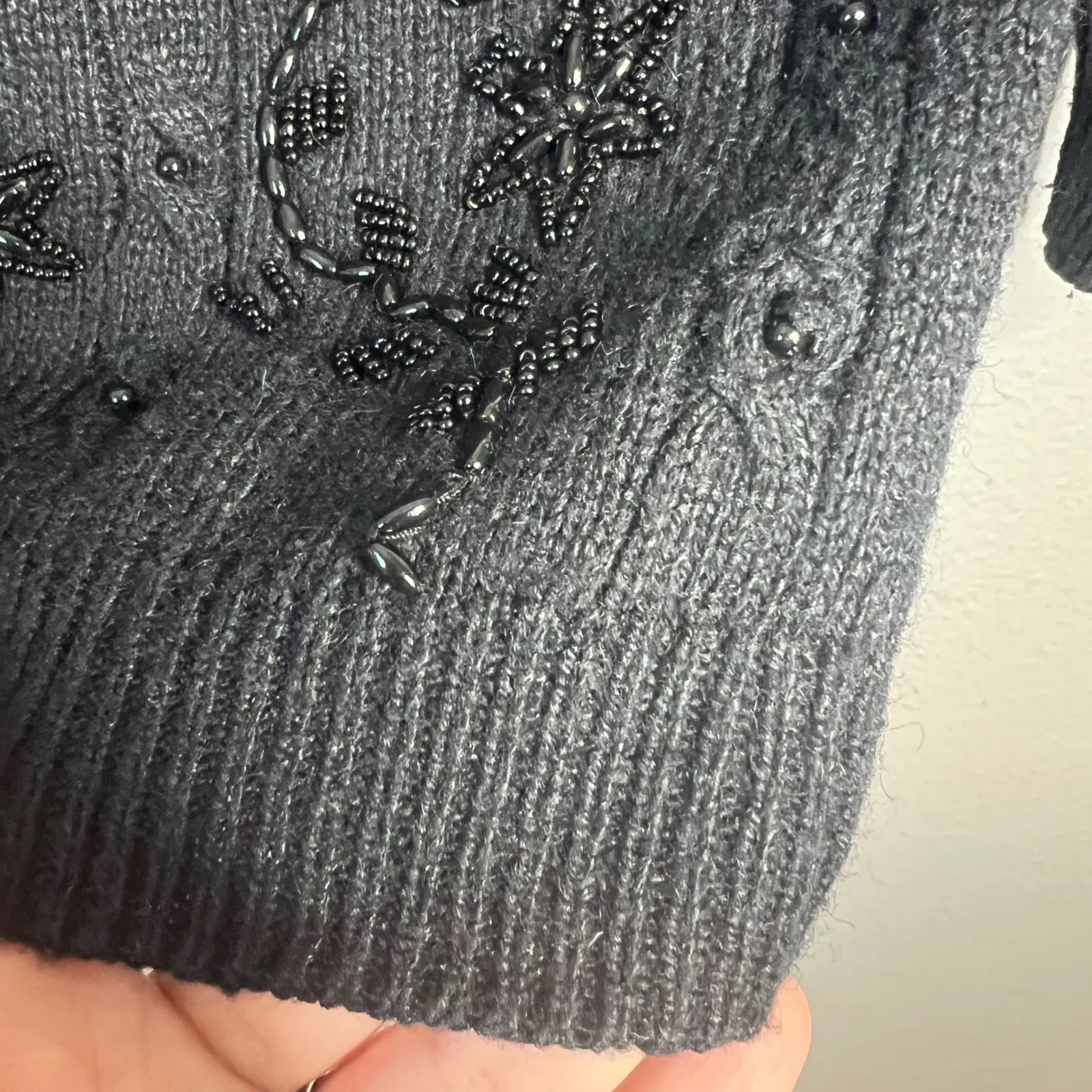 Jaclyn Smith Vintage Sweater Cardigan Black Embellished Beaded Floral Button‎ - Image 5