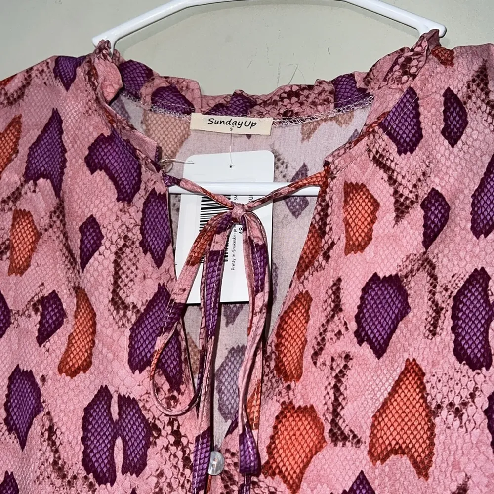 SundayUp small women's Pretty In Snakeskin pink print ruffle shirt ties has flaw - Image 2