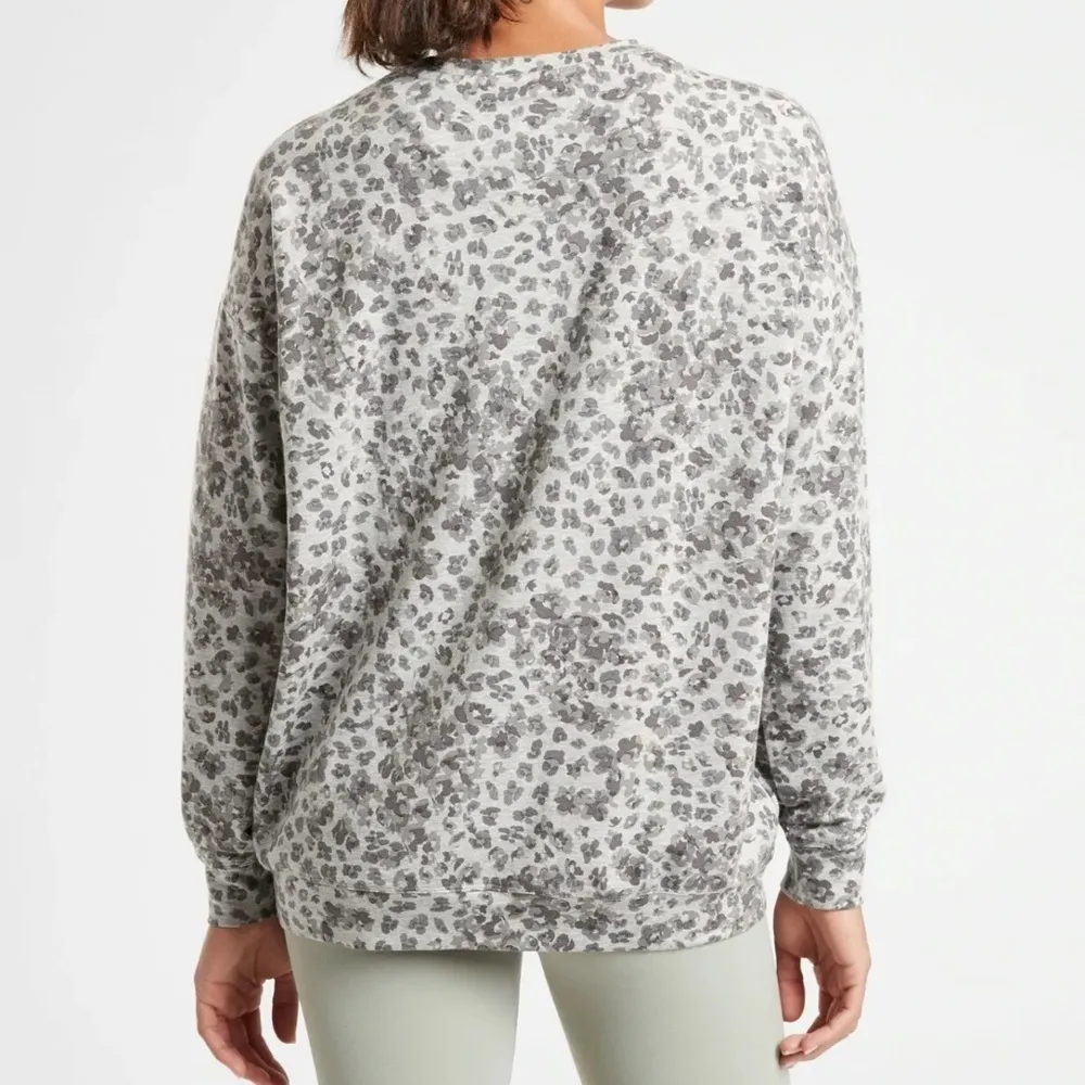 𝅺Athleta Studio To Street Splatter Sweater Gray Crewneck Pullover - Image 3
