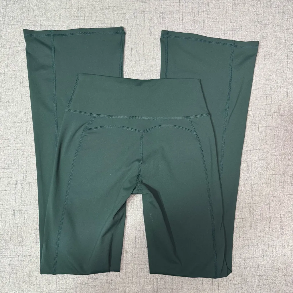 Fabletics Oasis PureLuxe High Waisted Kick Flare Leggings Pant Storm Slate Small - Image 12