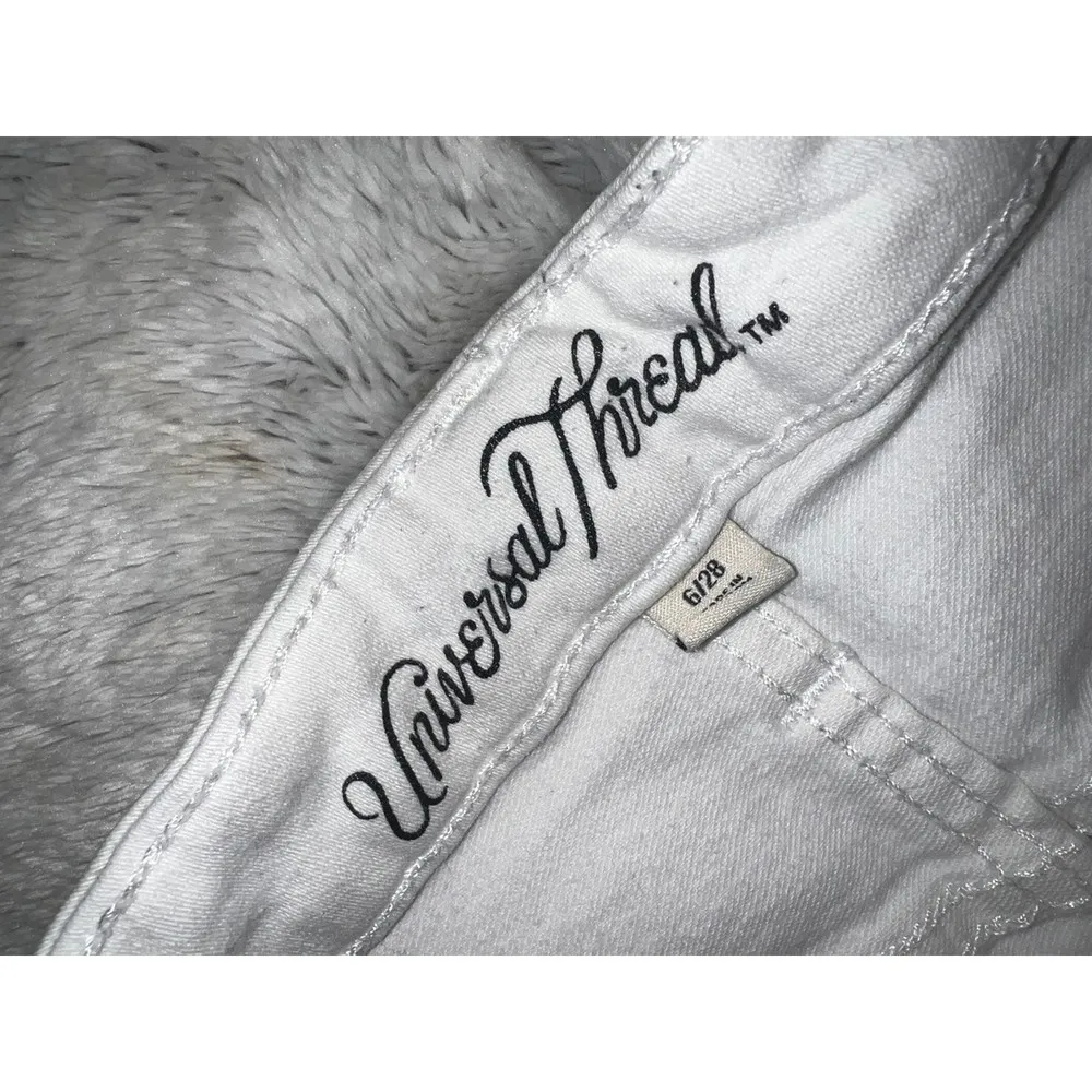 Universal thread white Jean Shorts - Image 3