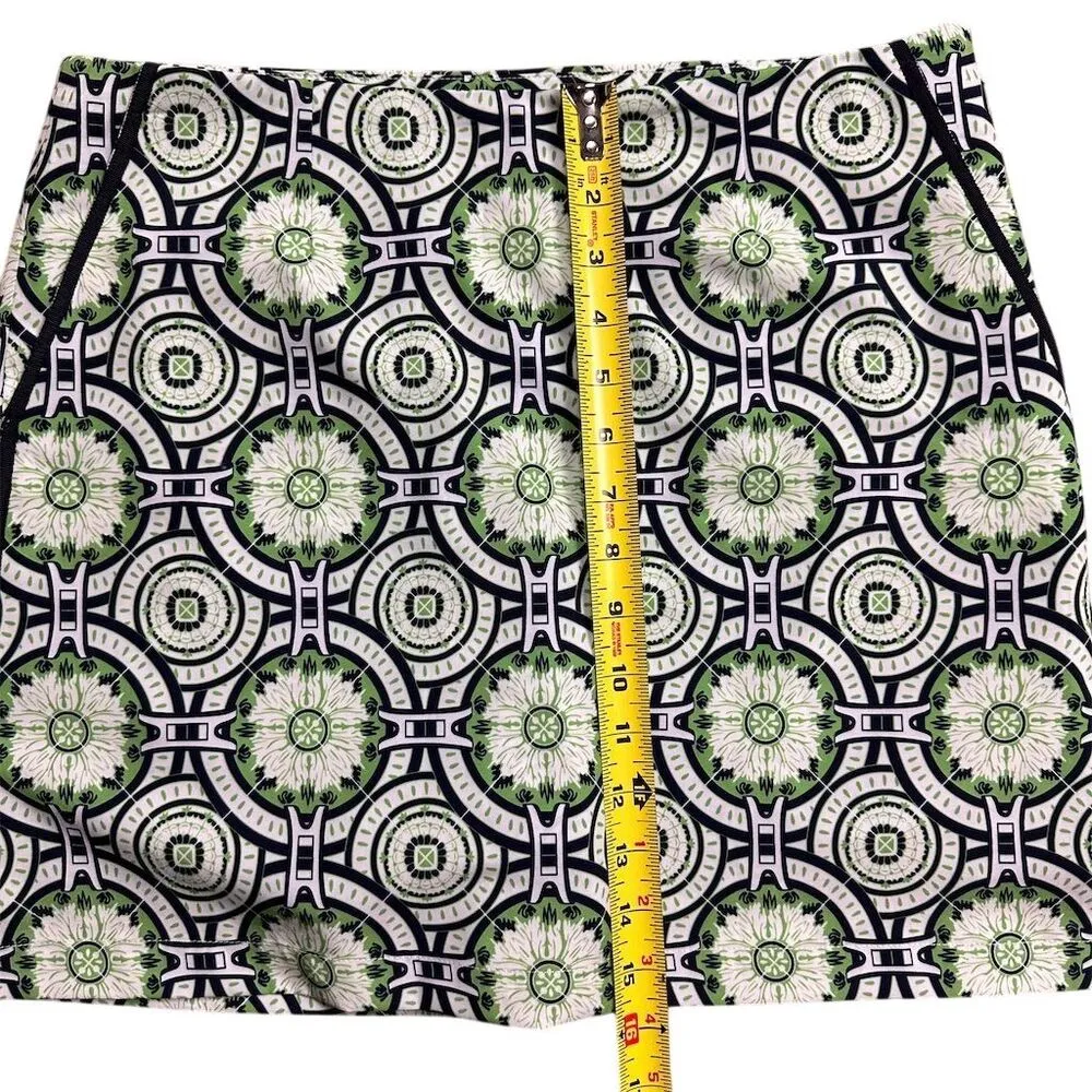 Golftini Women's Green Medallion Performance Stretch Skort Mint Julep Size 2L - Image 4
