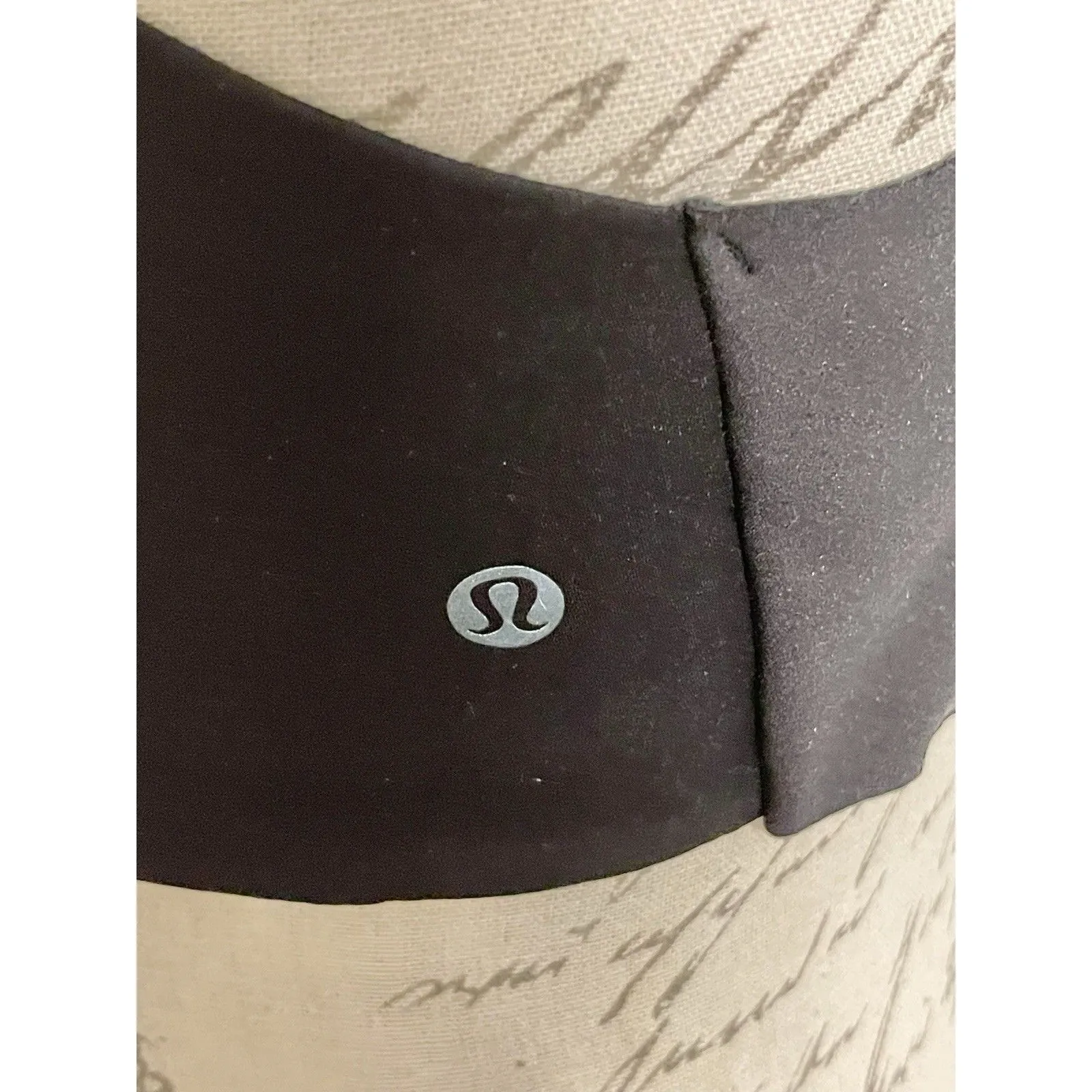 Lululemon Sports Bra Women 36 DDD Air Support Ultralu Cross Back Run Hype Core - Image 8