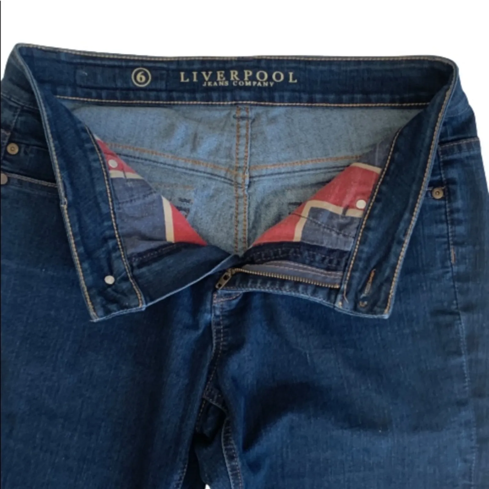 Liverpool Jeans Blue Wash Mid Rise Back Button Flap Pockets Straight Jean Size 6 - Image 2