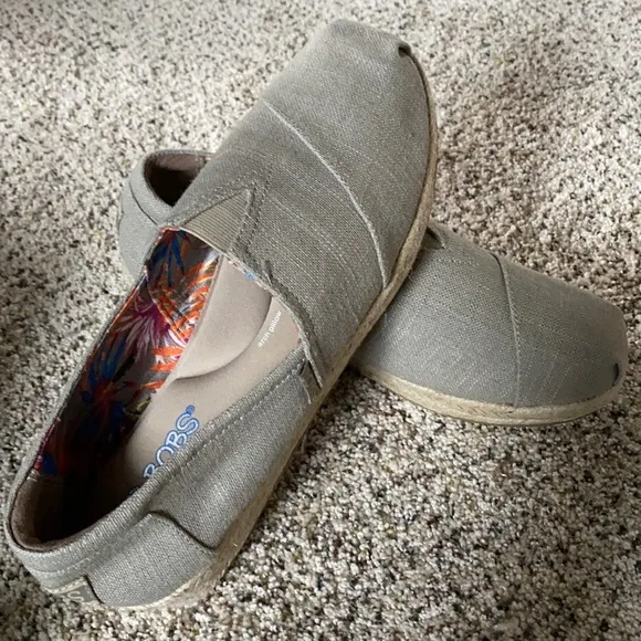 Bobs casual summer shoes Size 9.5 - Image 2