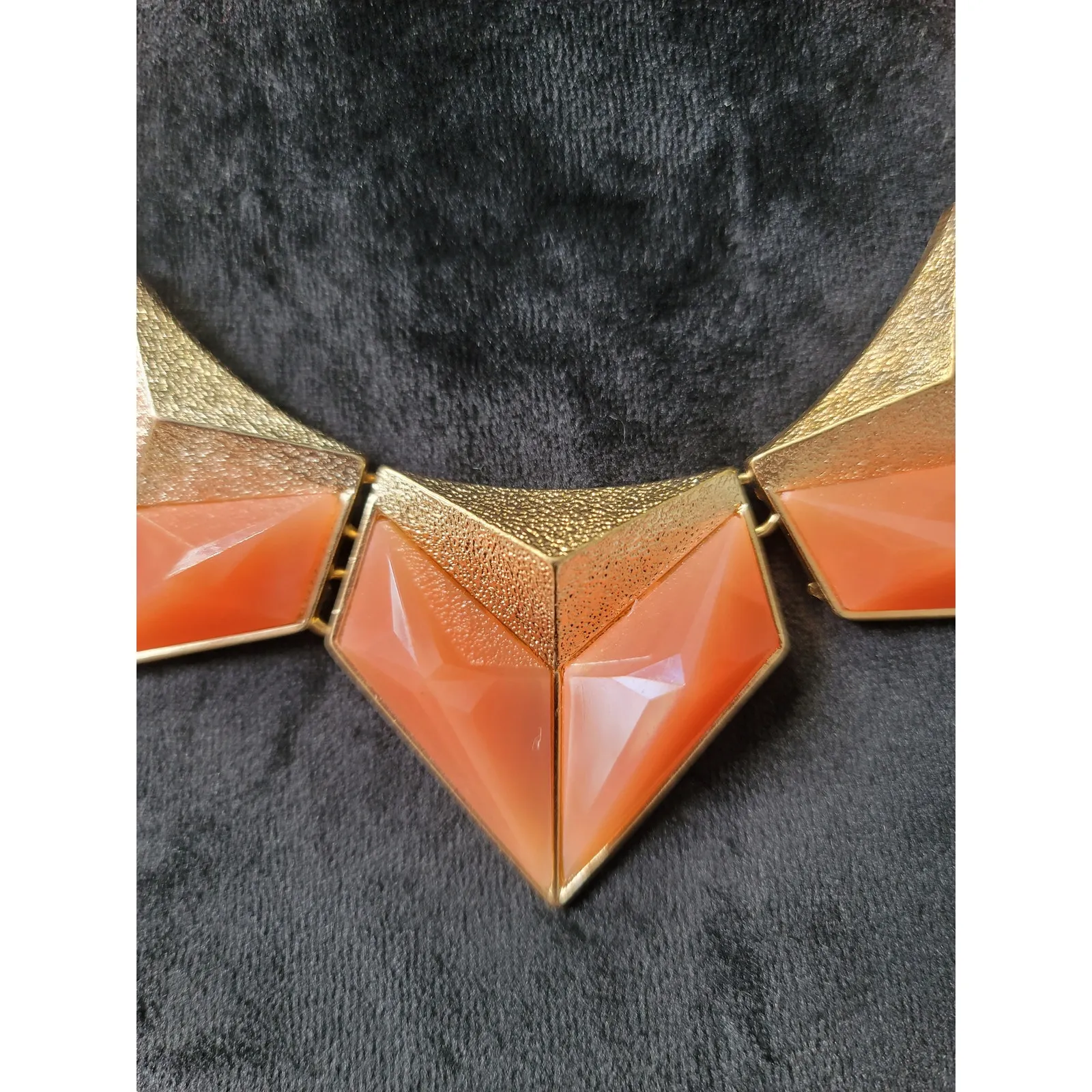 Women's Statement Necklace and Earrings Set Coral Orange Geometric Gold Tone - Image 4
