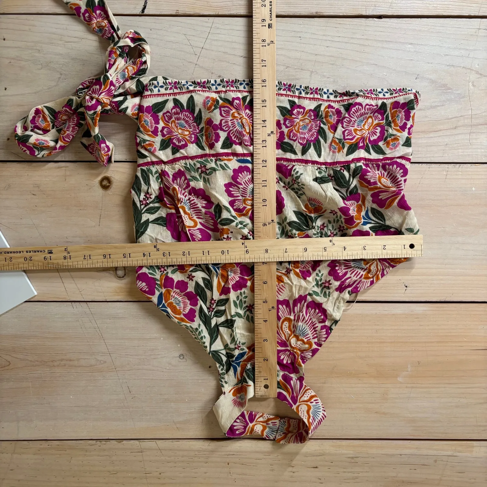 Nicole Miller Artelier NWOT Women's Boho Floral Halter Blouse Size XS Pink - Image 3