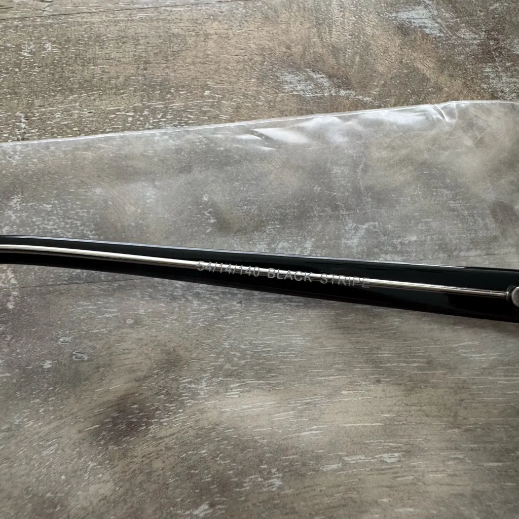 Valerie Spencer Womens Sunglasses VS9453 SIZE: 54 - Image 4