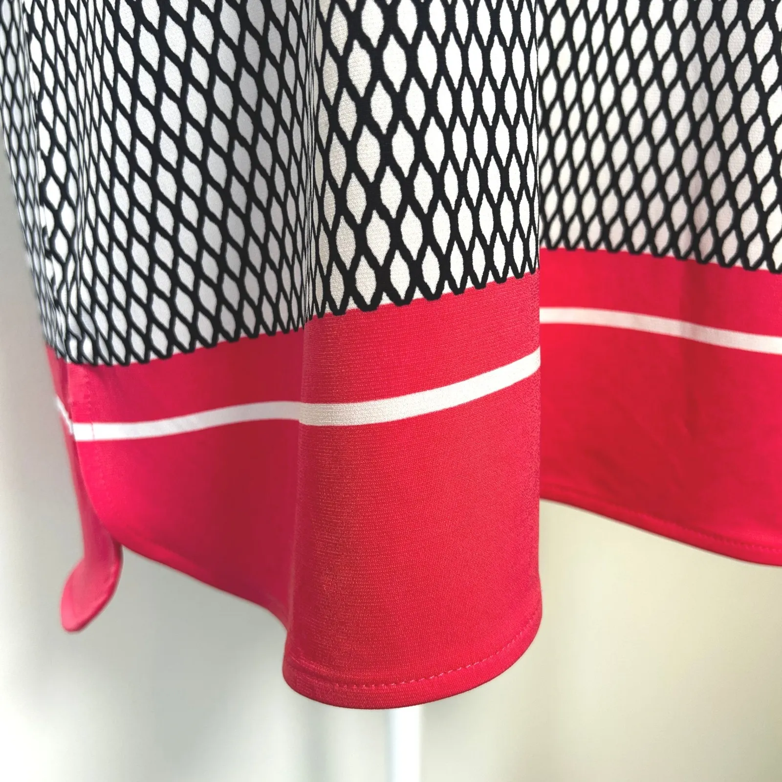 NWT‎ Jones New York Signature Tank Top Sleeveless Keyhole Black White Pink Large - Image 4