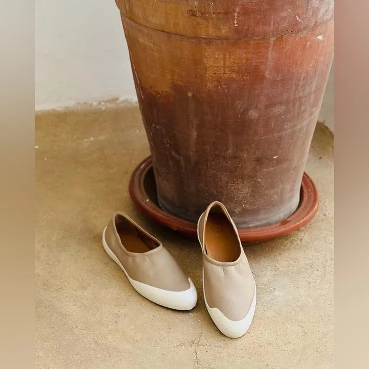 Coclico Kai Leather Sneakers in Gray Mist Sz:39 Tan Size 9 - Image 2