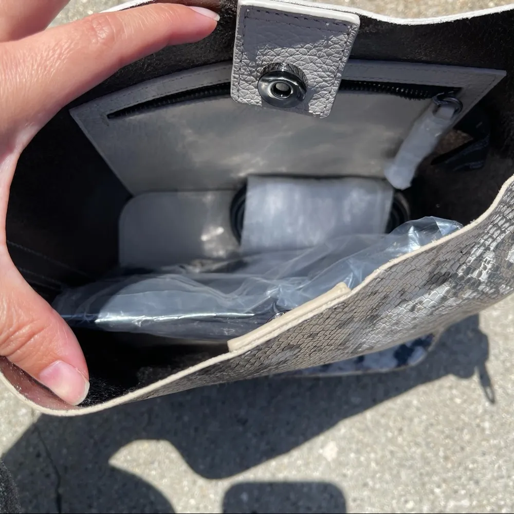 Botkier Leather Crosby Bag - Image 5