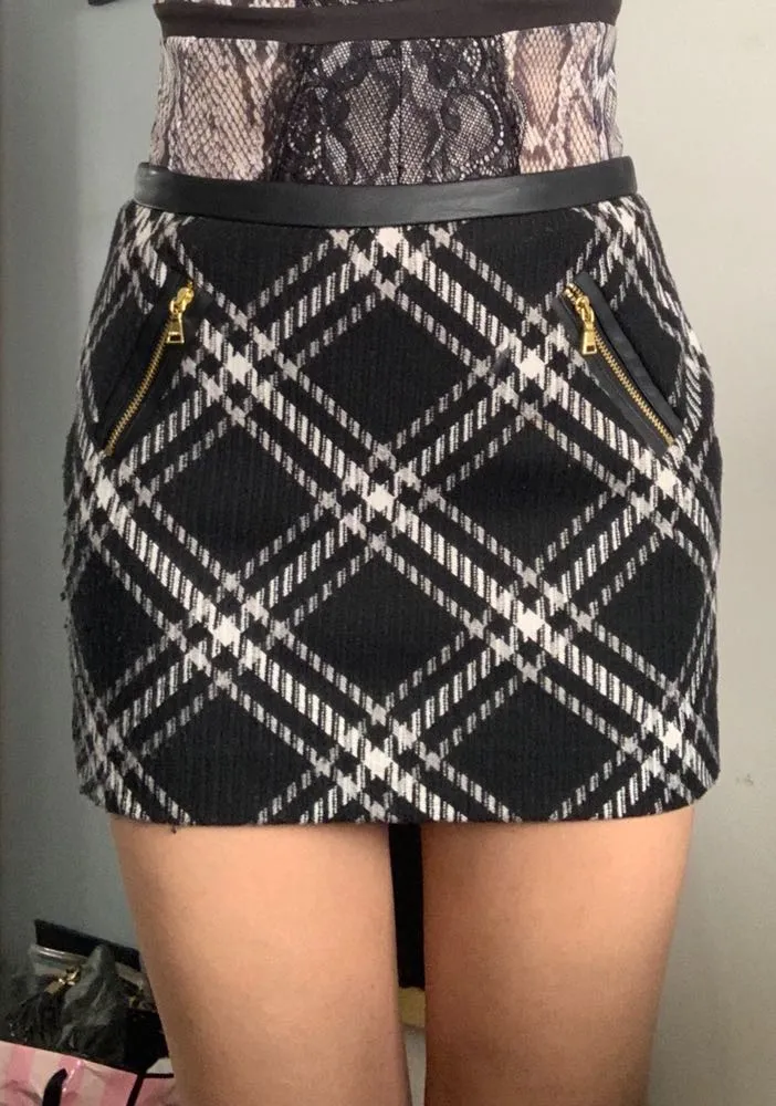 EXPRESS Textured Tartan Plaid gold zip Mini Skirt - Image 3