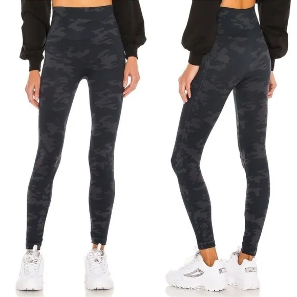 SPANX Look At Me Now Seamless Leggings Camo Camouflage Large Yoga Slimming - Image 2