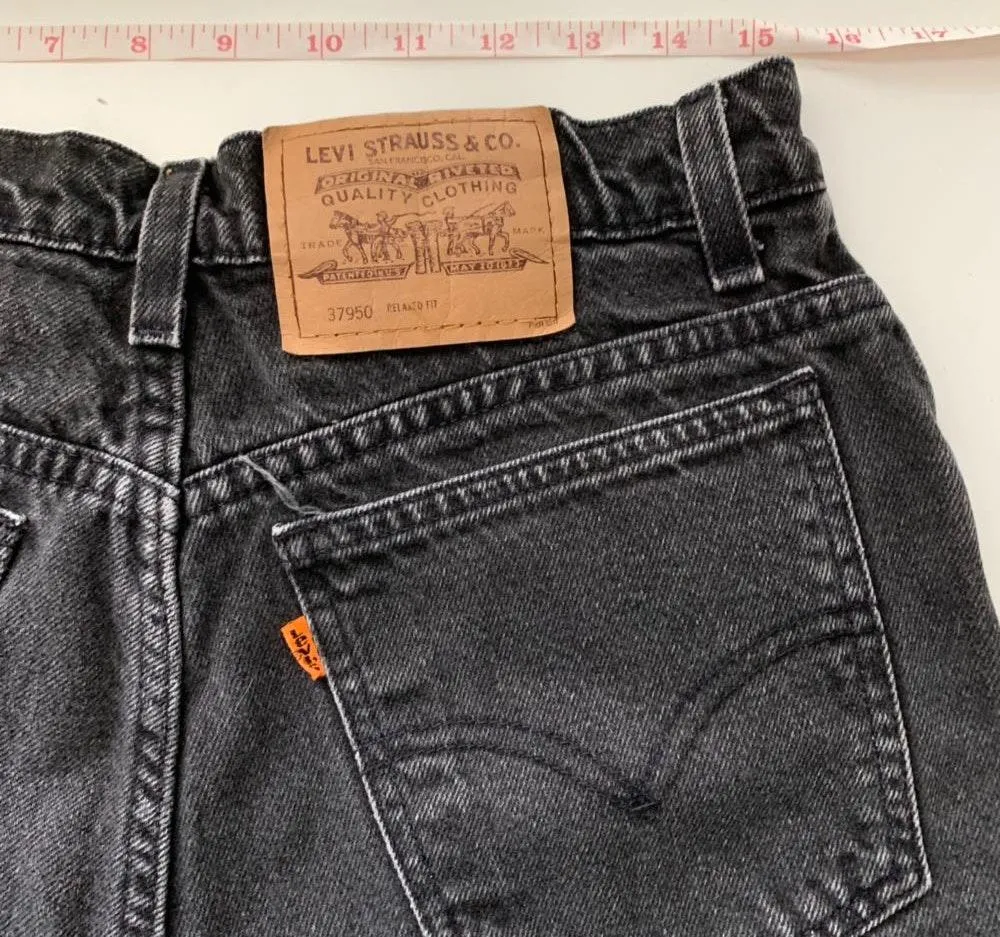 Levi’s Vtg Black  High Waisted Shorts - Image 5