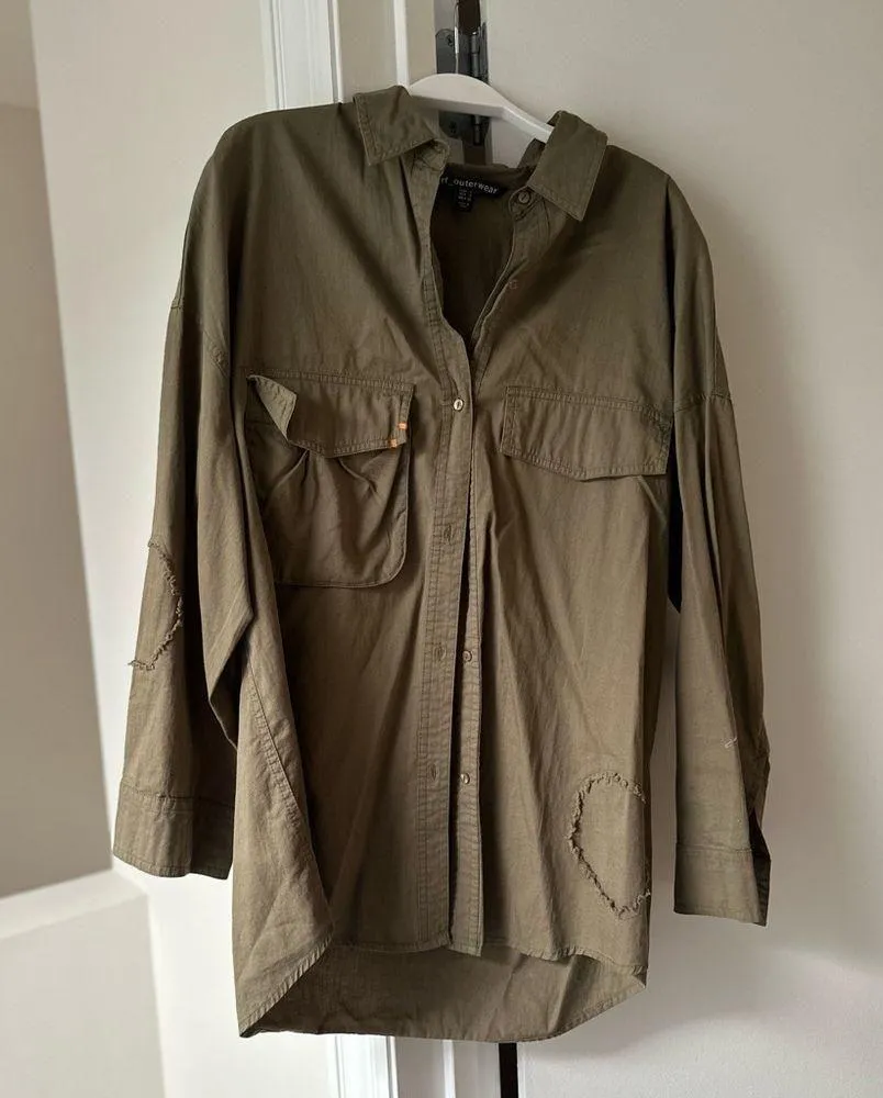 Olive green button up oversized shirt with embroidered detailing Size S - Image 5