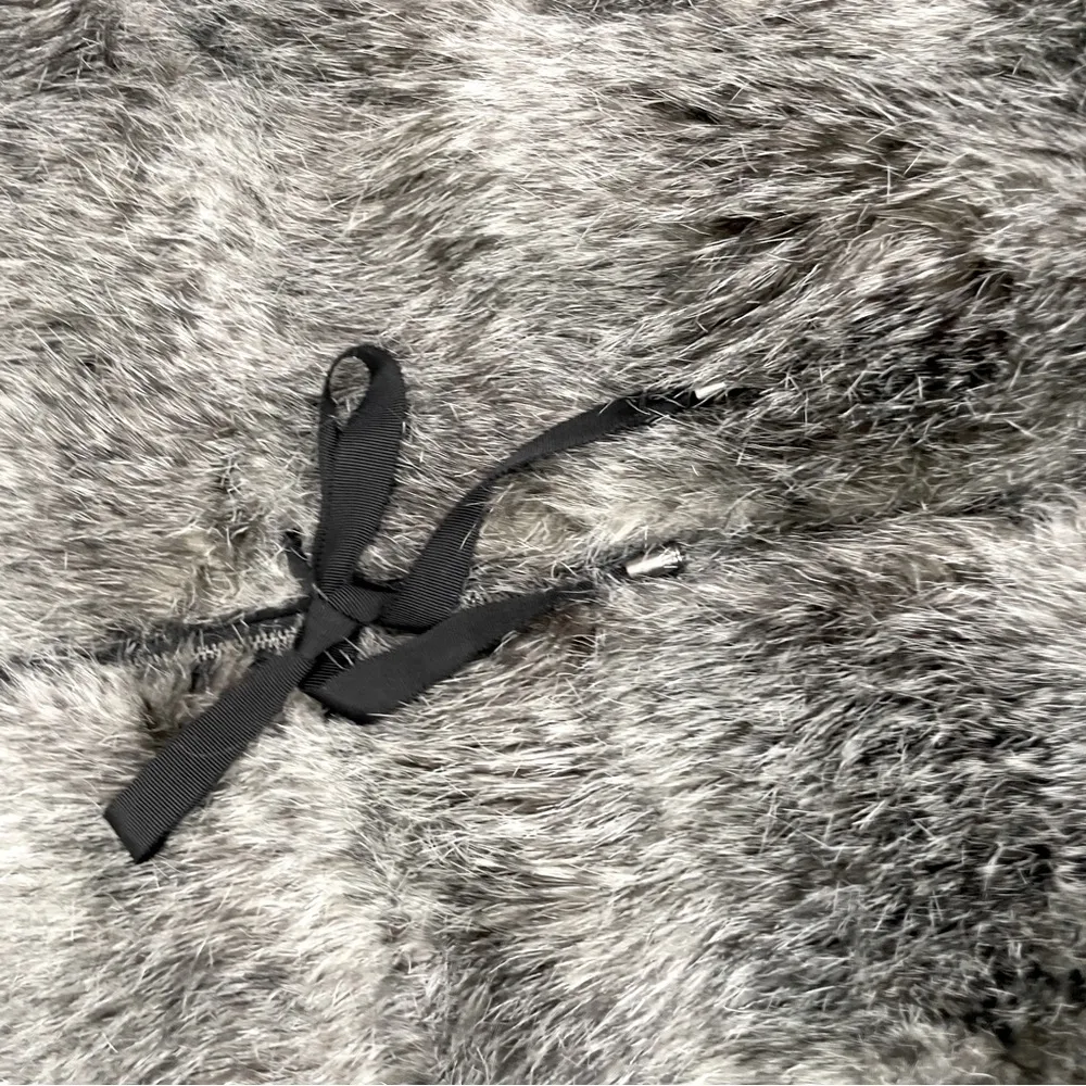 Armani Exchange black/grey faux fur full zip-up vest size SP - Image 5