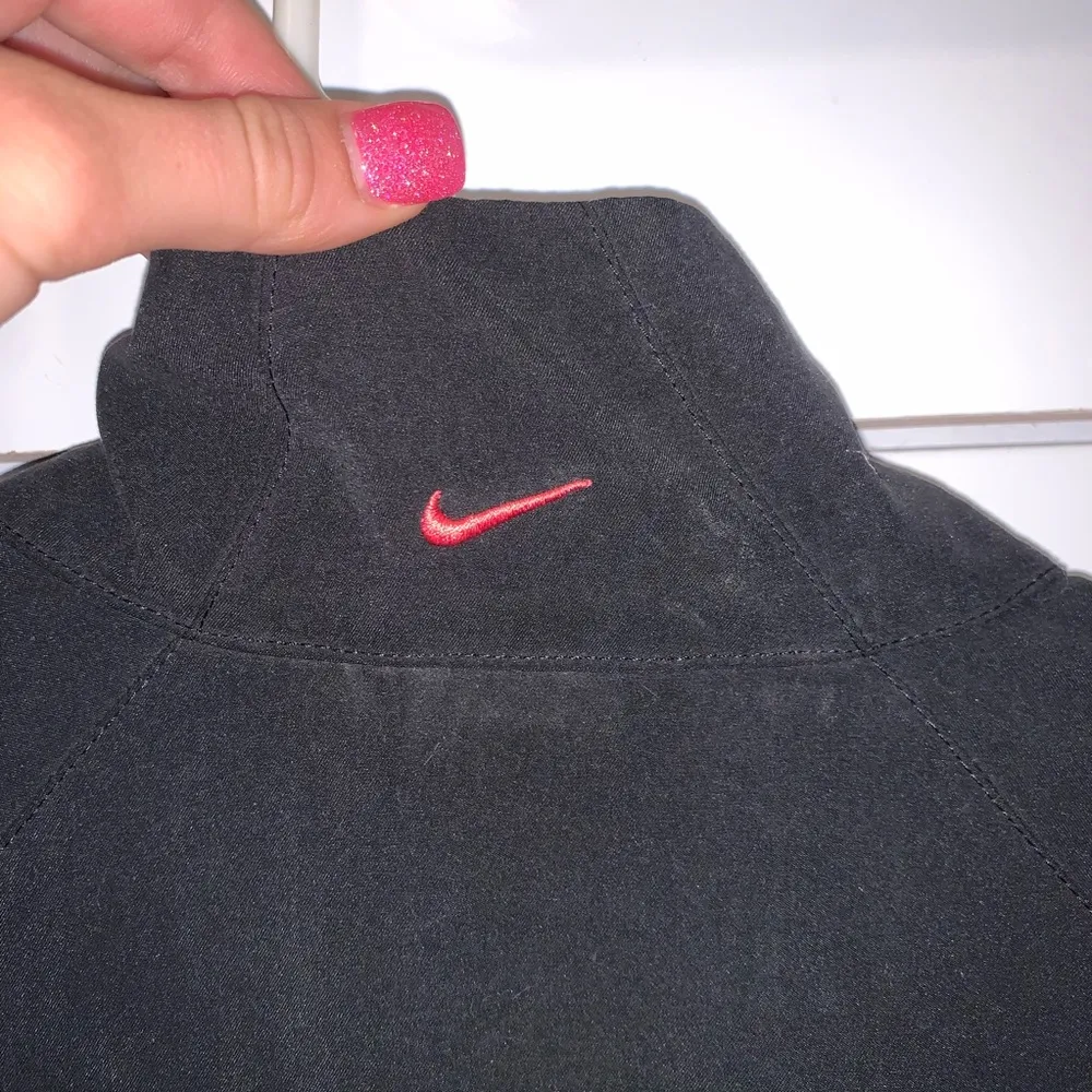 Vintage Nike black & pink jacket - Image 5