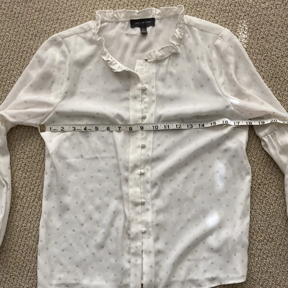 NEW The Limited Button Down Shirt Cream Gold Ruffled Blouse Work Top XS NWOT - Image 2