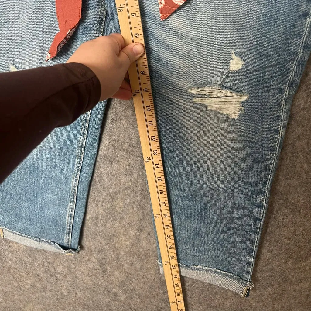 Maurices Woman Size 8 Mid Rise Blue Ankle Mom Jeans Red Floral Accent Belt - Image 6