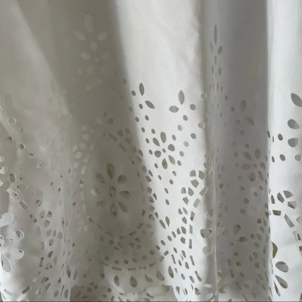 Kenneth Cole Reaction White Bell-Sleeve Laser-Cut V-Neck Cover-Up - Image 5