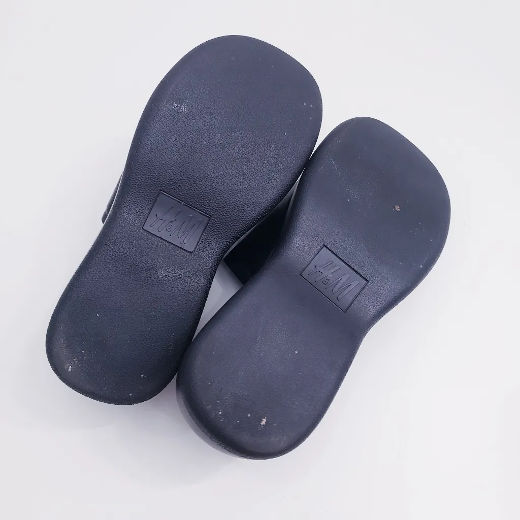 H&M  Y2K Chunky Slide On Flat Sandals - Image 4