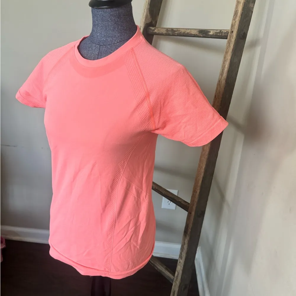 Tek Gear Athletic Stretch Top - Image 7