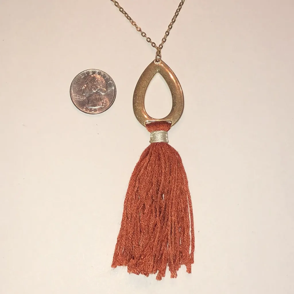 Universal Thread Gold Tone Boho Necklace with Orange Tassel - Image 3