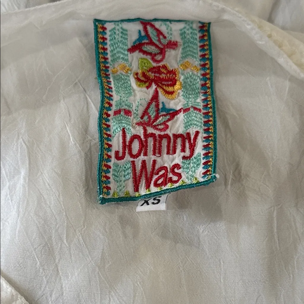 Johnny Was white  Lace Embroidered Blouse 100%cupra Rayon - Image 7