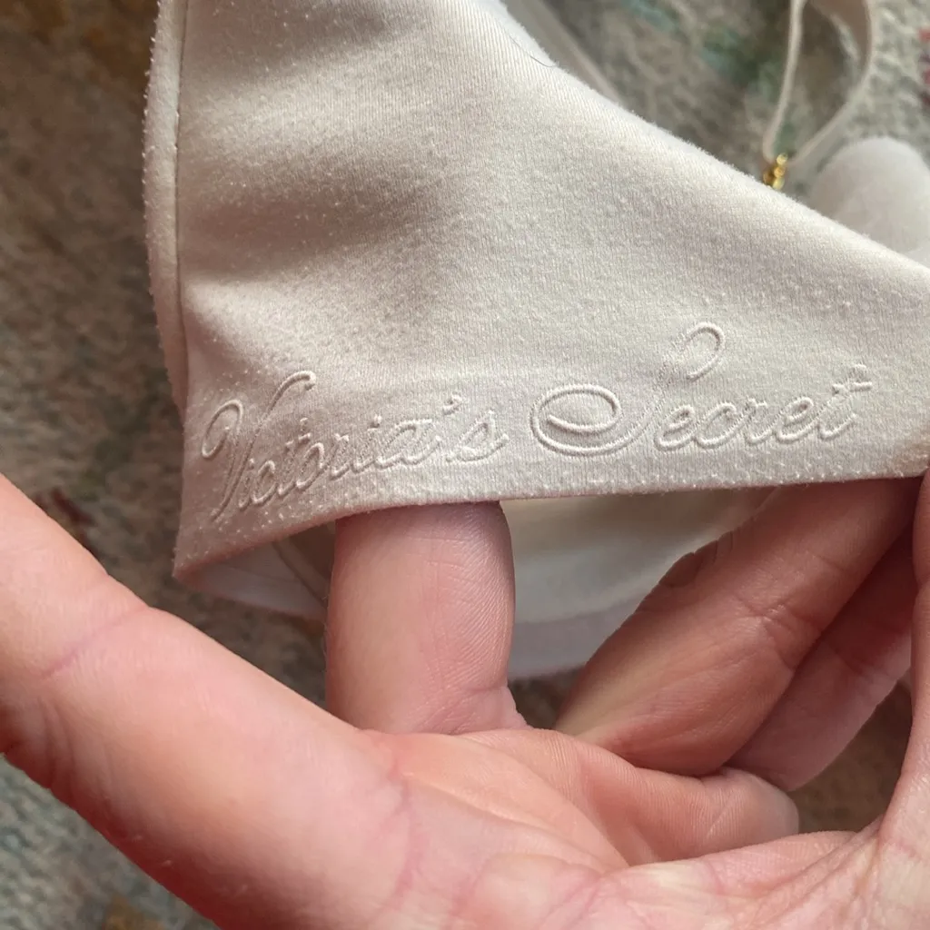 Victorias Secret Love Cloud Perfect Shape Incredible Push-Up Bra 34D Nude Pralin - Image 9