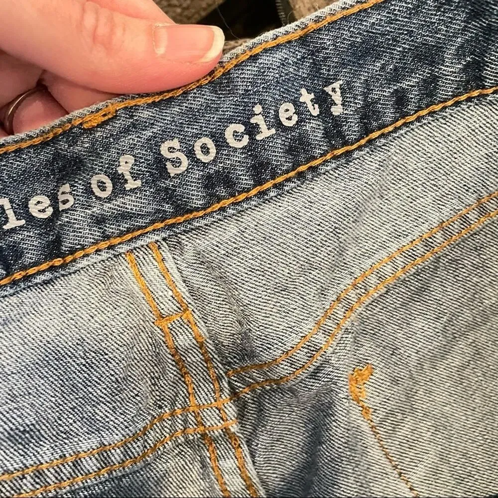 Articles Of Society Rolled Hem Heavily Distressed Jean Shorts 29 Festival - Image 3