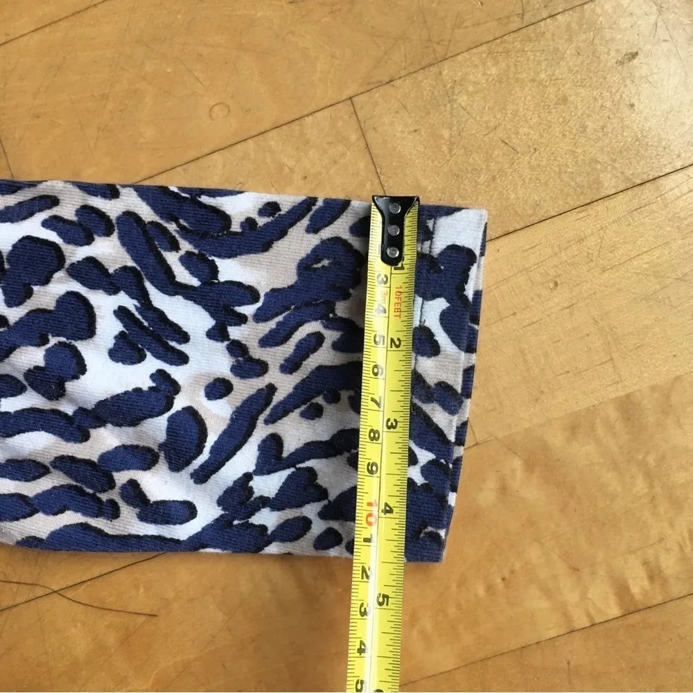 JM Collection Animal Tiger Print, Lightweight Sweater, Navy, Tan, Size L - Image 10