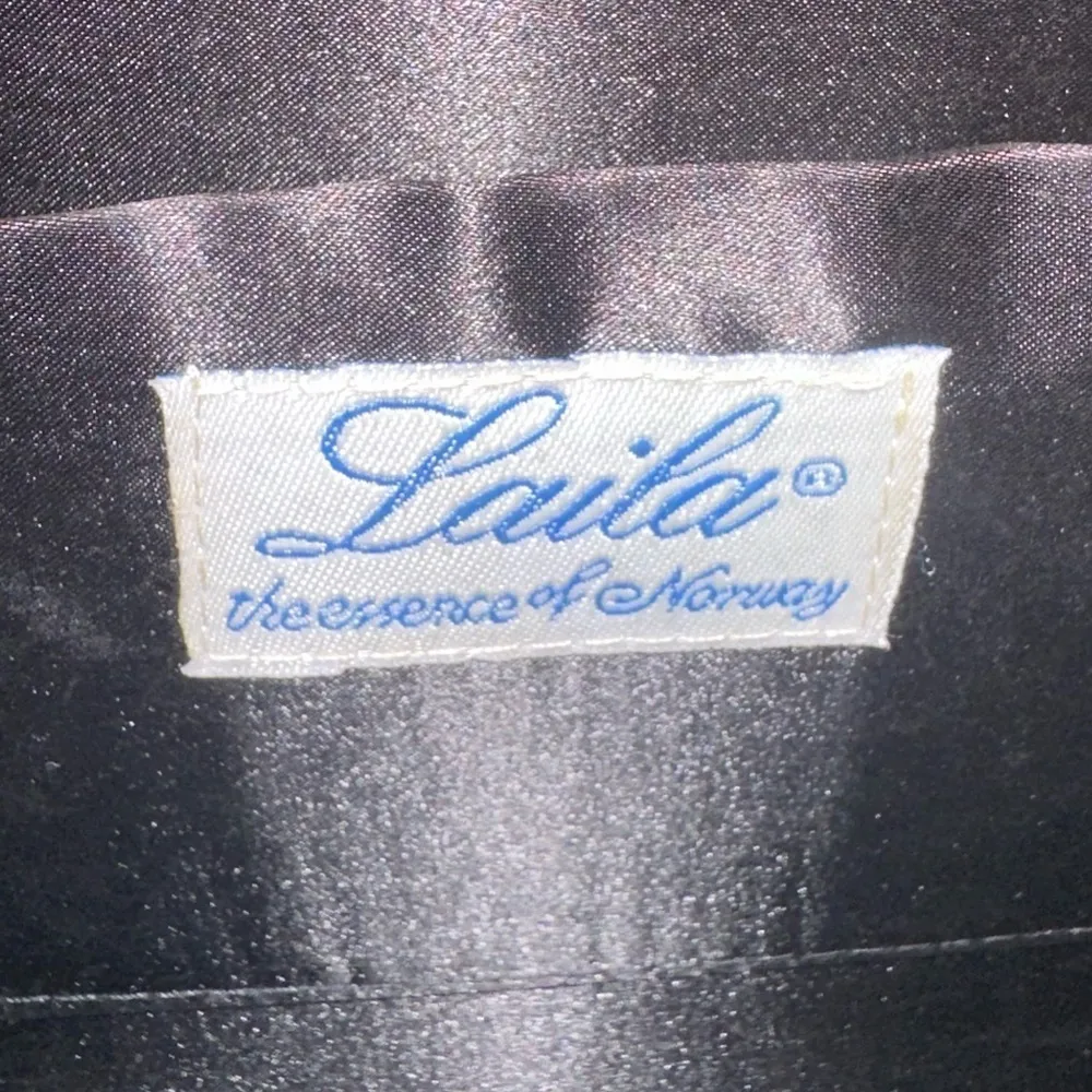 Laila Norway Essence Metal Mesh chain crossbody/ wrists bag Designer Fadhion Black - Image 5