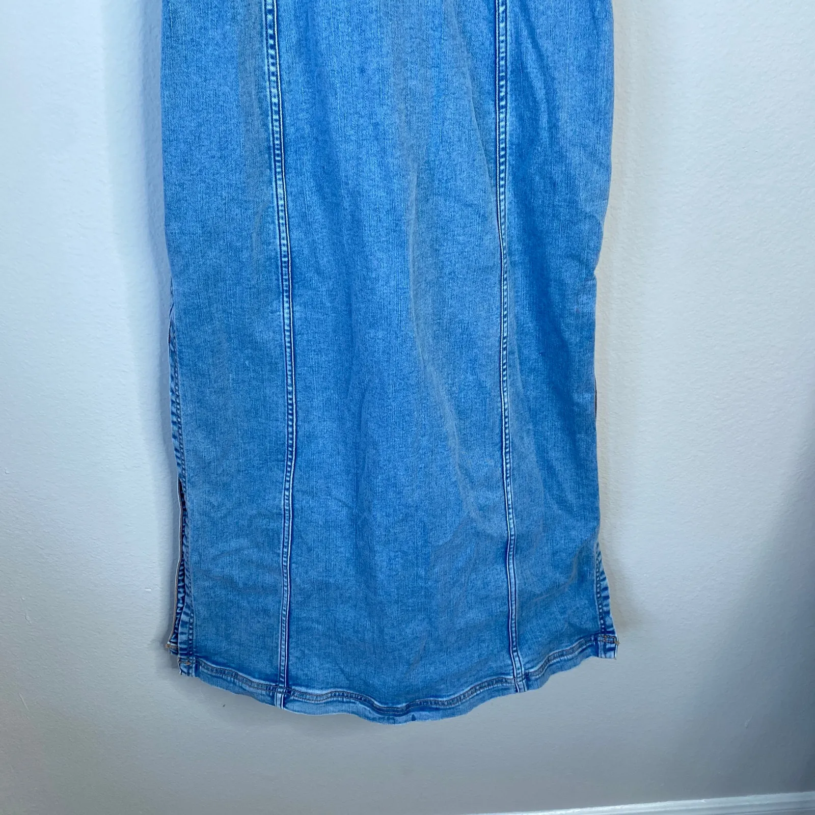 AMERICAN EAGLE Denim Scoop Neck Maxi Dress Size 4 Light Wash Midi Western - Image 5