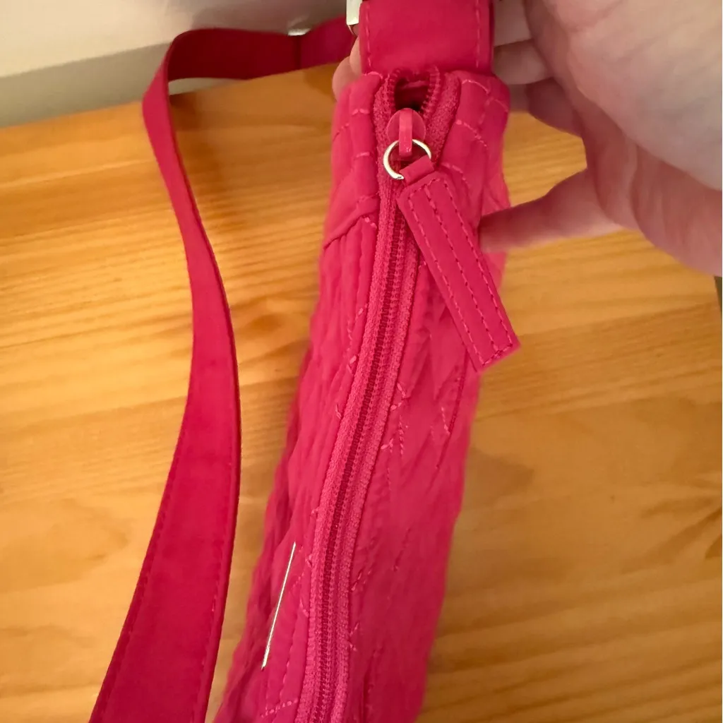 Vera Bradley Fushia Quilted On the Go Crossbody Purse - Image 6