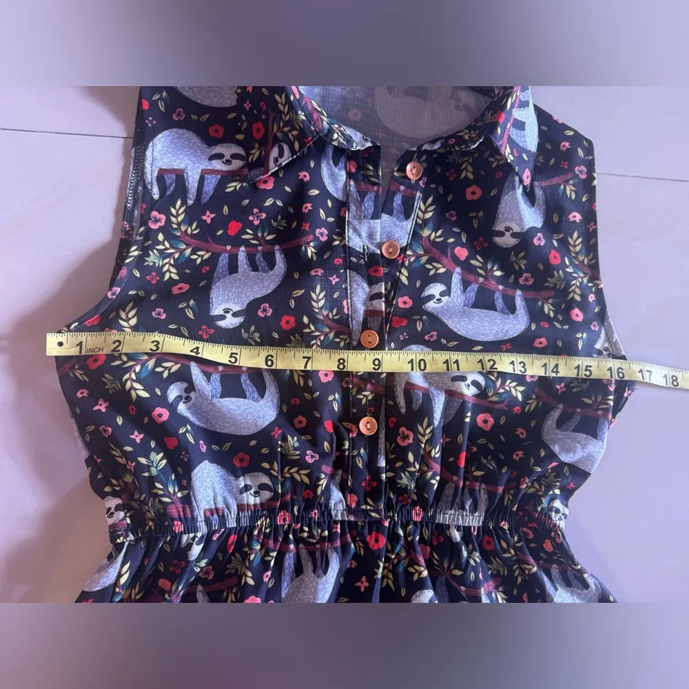 La Vie Lente Sleeveless Sloth Print Shirtdress S/M Quirky Novelty Button Up Black Size undefined - Image 11