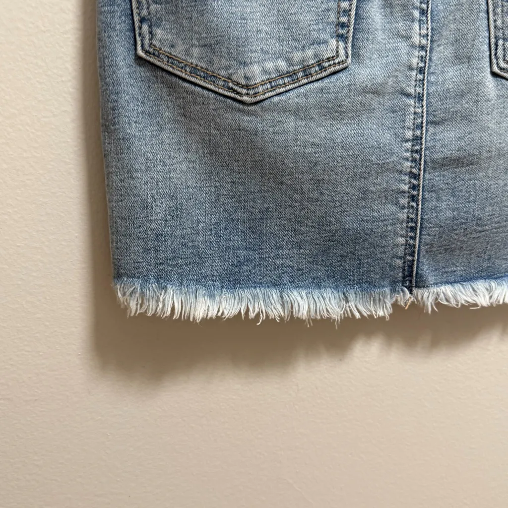 American Eagle high rise light wash distressed stretch denim mini skirt 2 NWT - Image 11