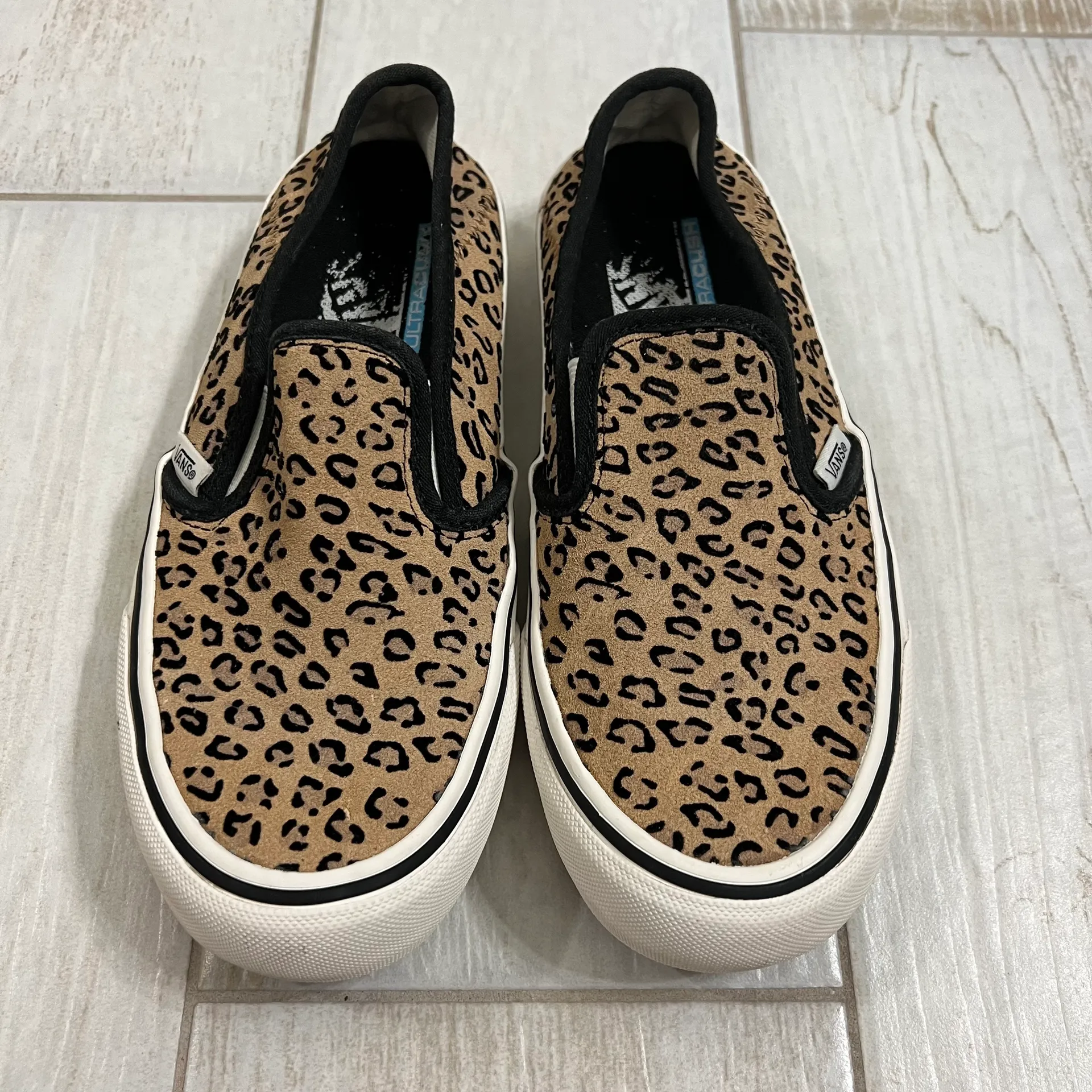 Mini Leopard Slip-On SF Sneaker Women’s Size 6 Black Brown White - Image 5