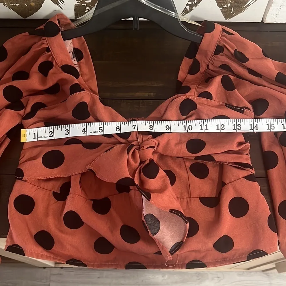 Do+be Cropped Long Sleeve Puffy Top Burnt Orange with Black Dots Size Large - Image 5