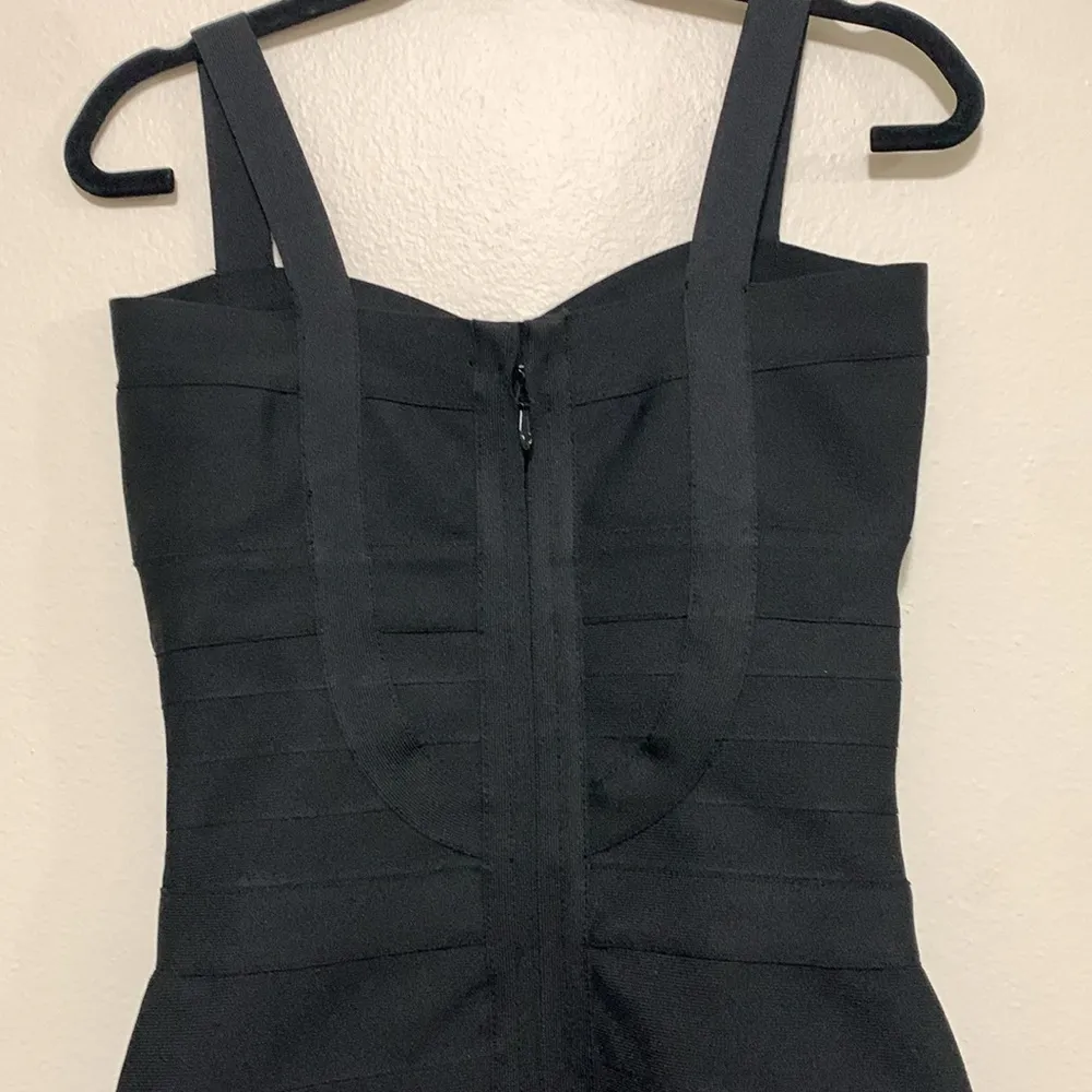 Bondage NWOT black woman dress size SMALL form fitting, hugs curves tucks rolls - Image 5