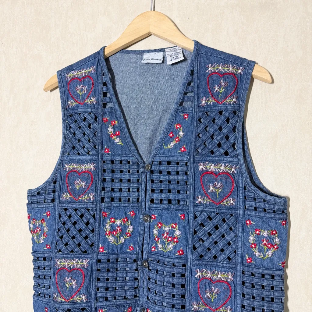 Bobby Brooks Women’s Embroidered Flowers Hearts Denim Vest Cottagecore Grandma L Blue Size L - Image 2