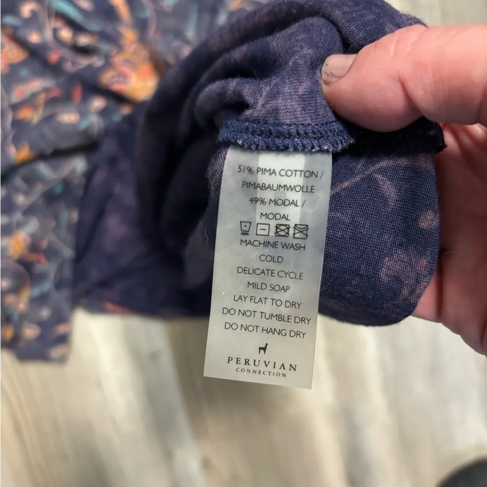 Peruvian Connection Size Small Long sleeve, lightweight, boat neck,Back Pleat - Image 3