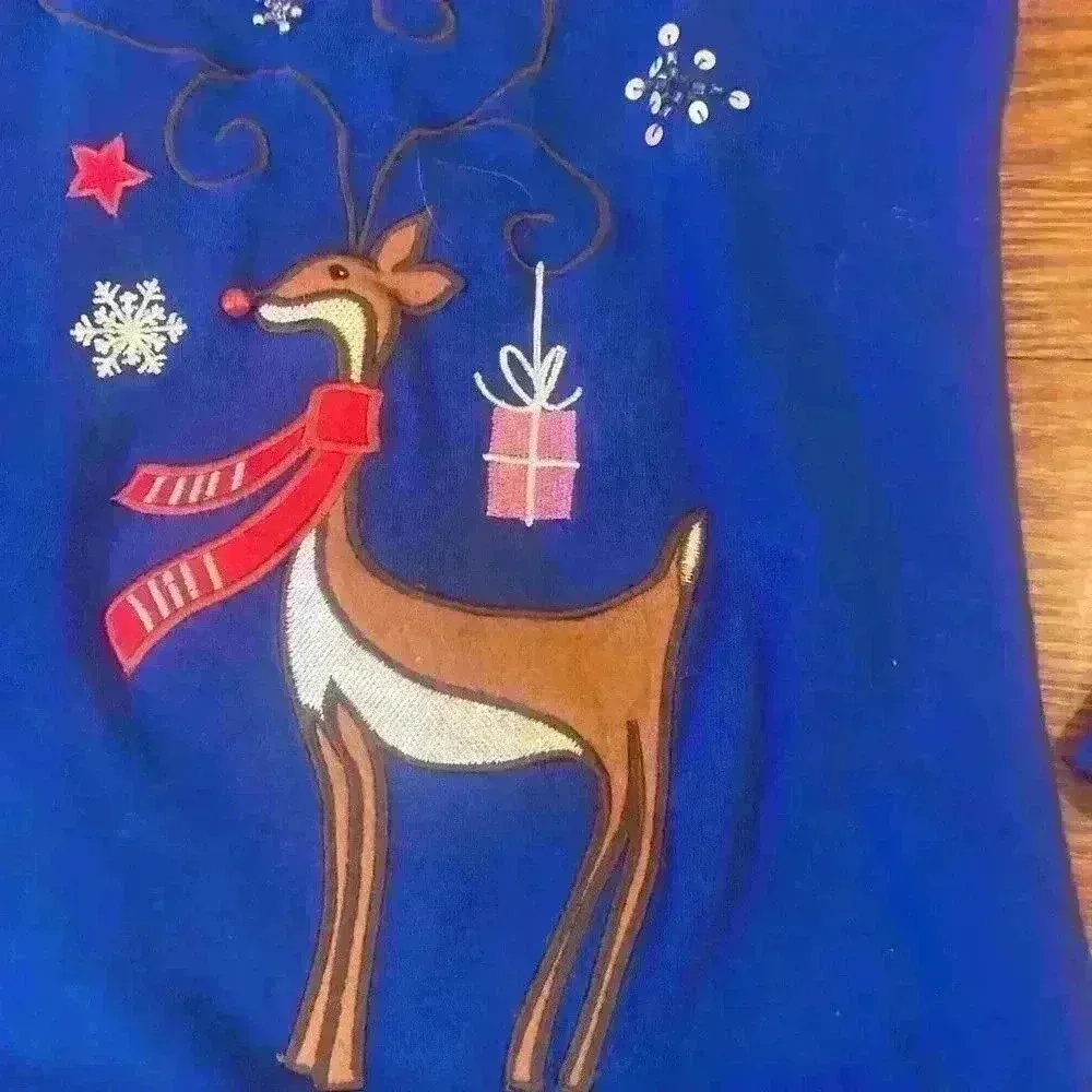 Christmas Winter Holiday Long Sleeve Tee embroidered sequins beading size Small - Image 3