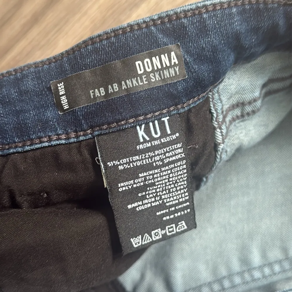 Kut from the Kloth Blue Skinny Jeans Modern Fit Fan Ab Ankle Skinny 12 - Image 3