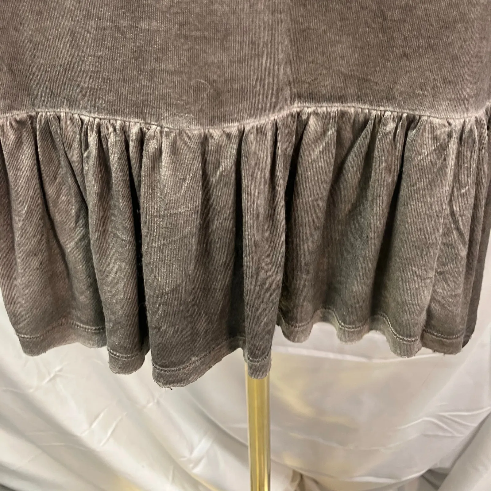 Dantelle Oil Dye Ruffle Hem Tunic Top Grey Womens small Drop Waist‎ Boho Grunge - Image 5