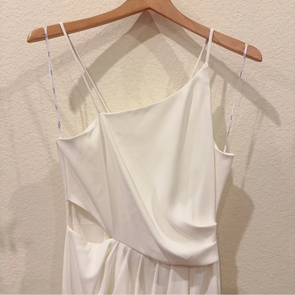 Elliatt Hemispheric Gown in Ivory Size Small NWT - Image 3