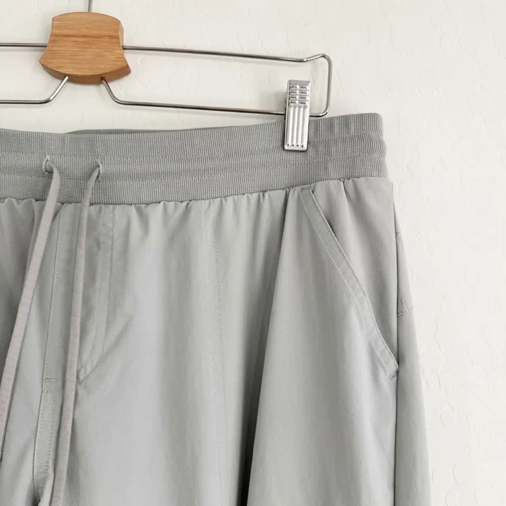 Cabela's Classic Fit Women's Size XL Light Gray Pull-on Nylon Hiking Active Pant - Image 2