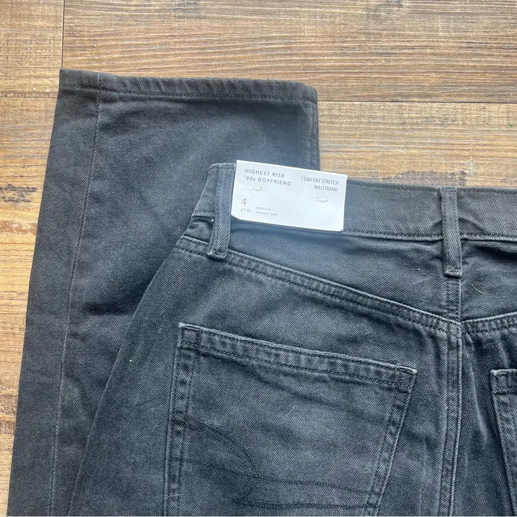 American Eagle Women's Black Highest Rise 90s Boyfriend Stretch Jeans Size 4/27W - Image 8