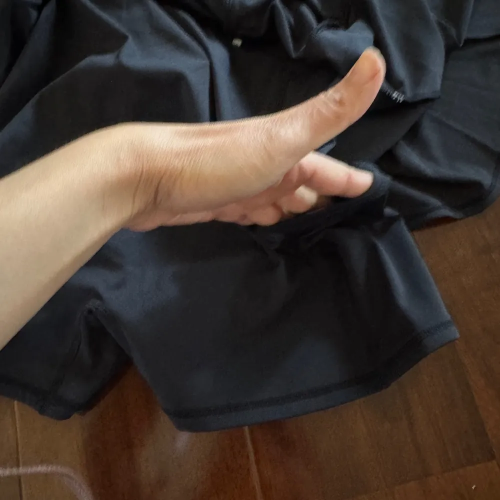 HALARA Black Skorts Lightweight Fabric - Image 2