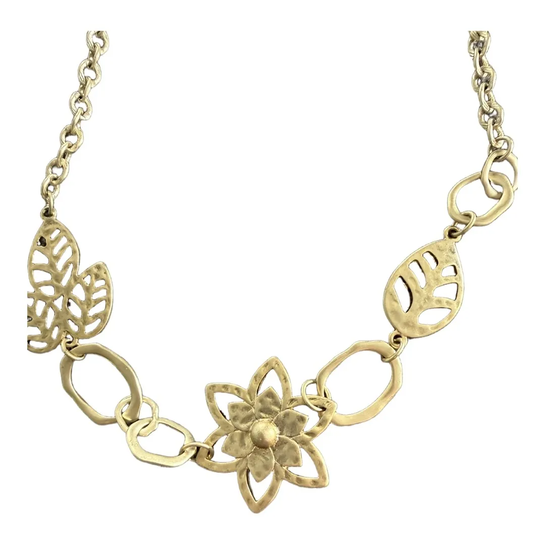 Lia Sophia Golden Girl Hammered Floral Leaf Pendant Necklace Chain Adjustable - Image 2