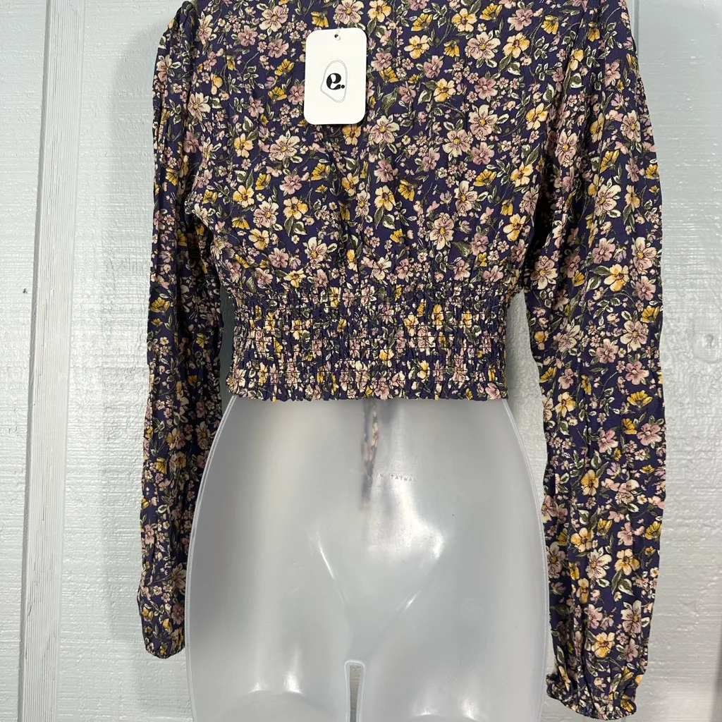 Elodie Women’s Purple Floral Long Sleeve Crop Top Smocked Elastic Waist SZ Med… - Image 5
